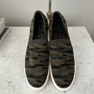 Steve Maddon Women's Camouflage Slip-On Shoes